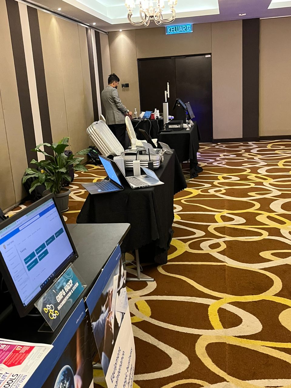 How to set up asset hierarchy